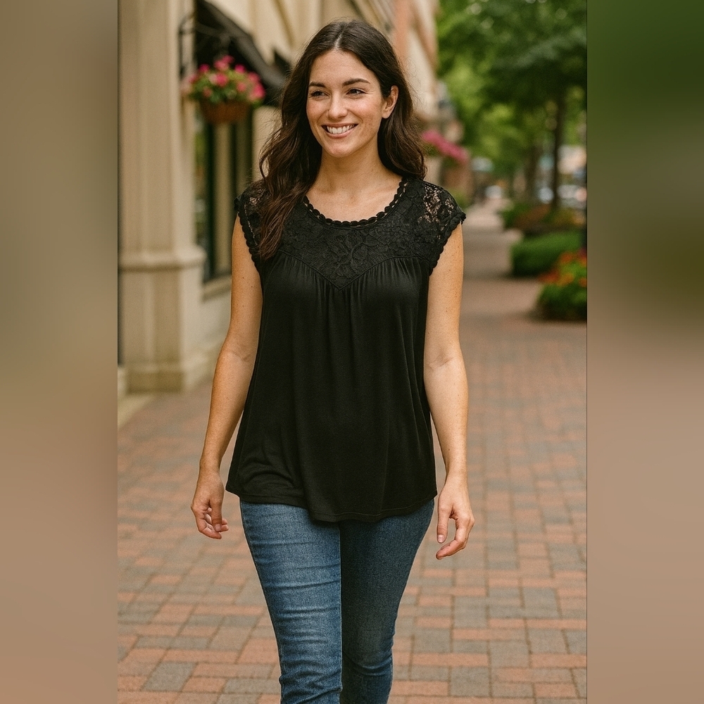 Large Emerald Black Lace Blouse Sleeveless Top Soft Flowy Light Weight